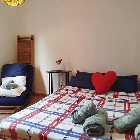 Piso 3 Zona La Salle 아파트 *